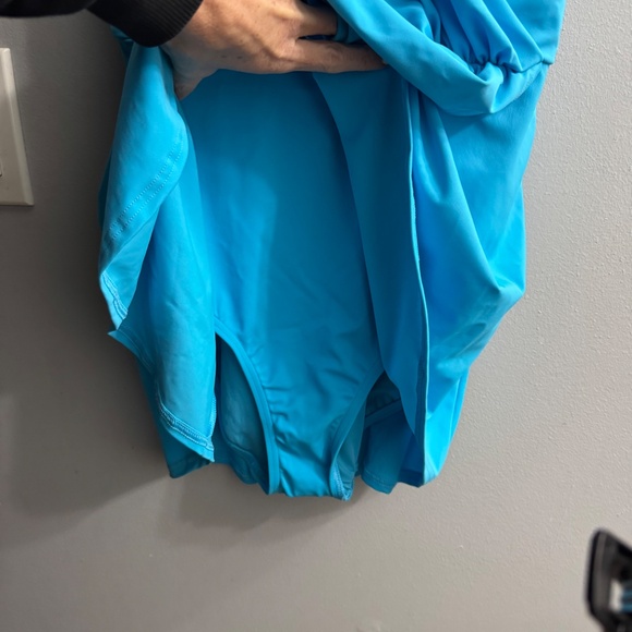 Lands End Swimdress - Picture 3 of 5